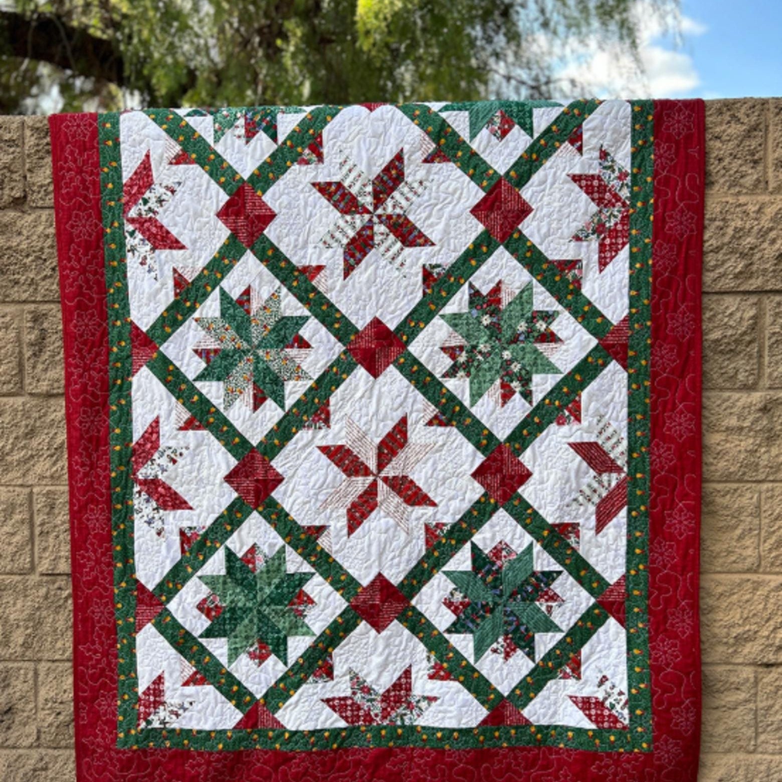 Gift Quilt Pattern by Daniela Stout for Cozy Quilt Designs - includes 5 sizes