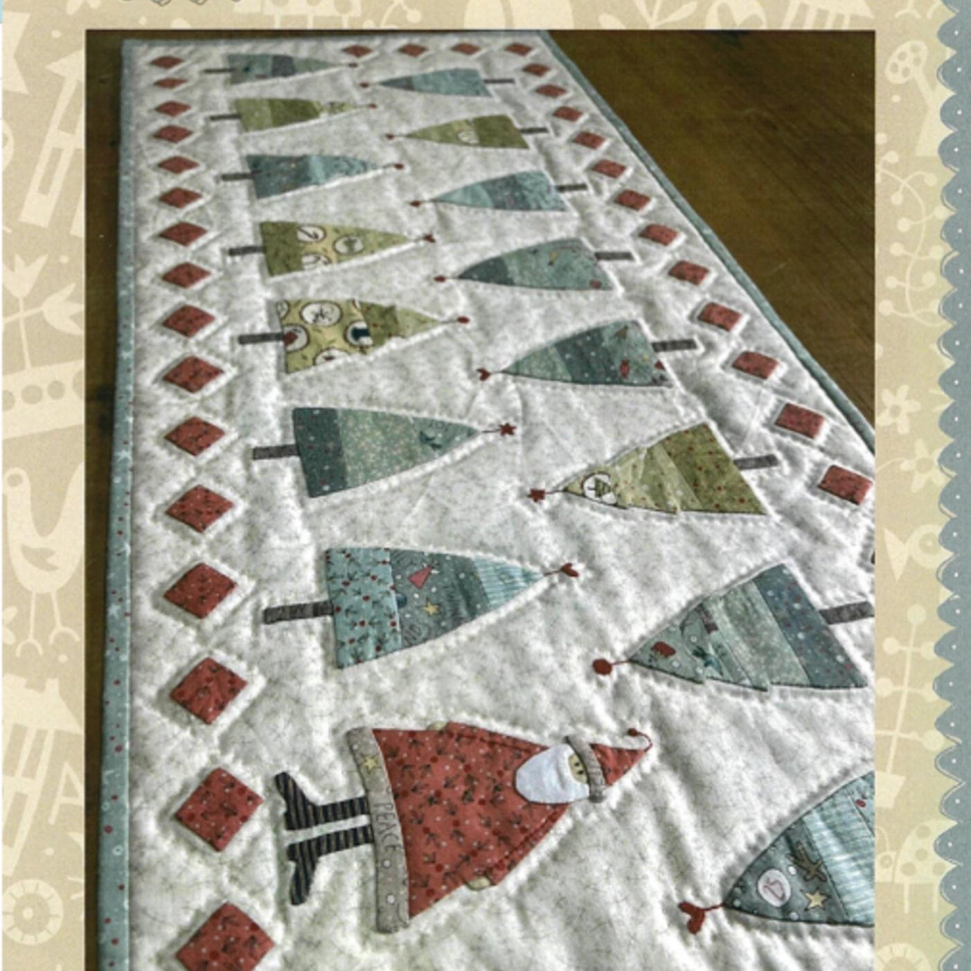 O Christmas Tree Tablerunner by Anni Downs from Hatched and Patched