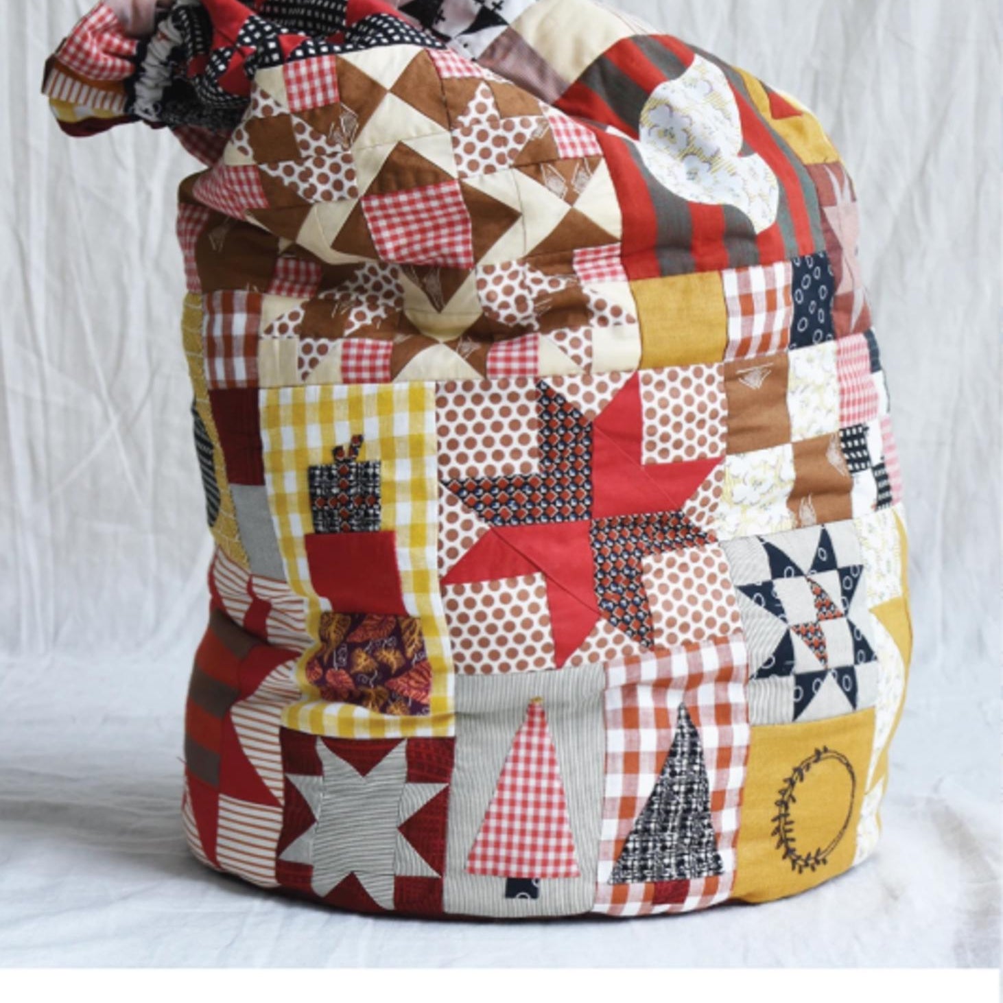 Santa Sack Pattern by Jen Kingwell
