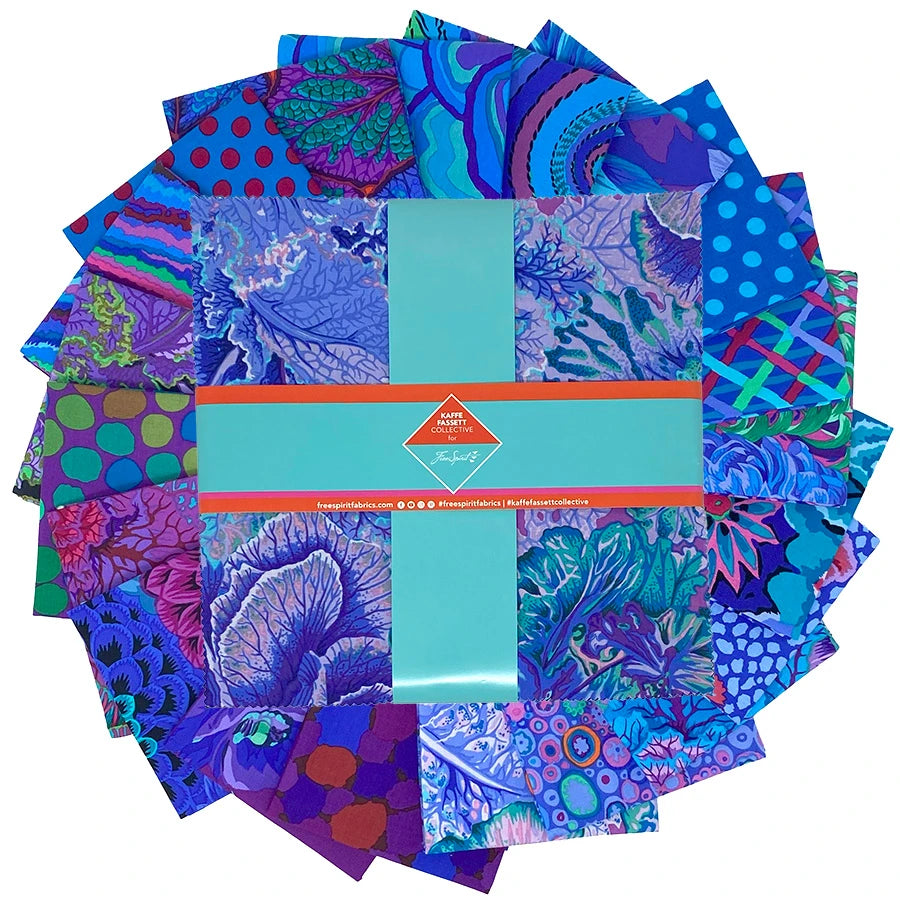Classics Plus 10" Charm Pack - Royal