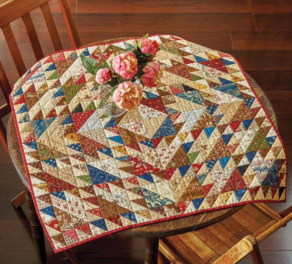 Top the Table Quilt Patterns for Runners, Toppers, and More. Compiled by Lissa Alexander for Moda All-Stars