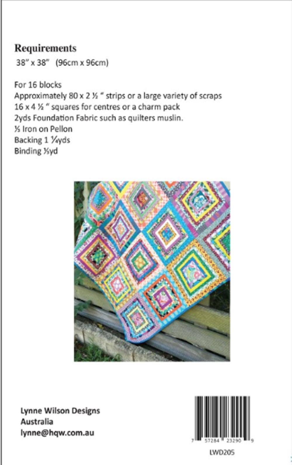 Pleated Log Cabin Quilt Pattern from Lynne Wilson Designs - fabric not included