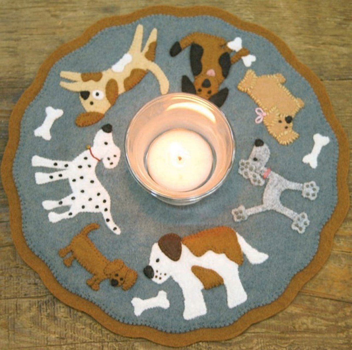 Kit Candle Mat Puppy Love - Fabric and Floss Kit; no pattern - QuiltingJoyPDX